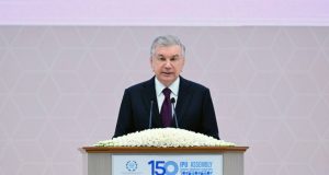 Uzbek president calls for stronger parliamentary role in promoting global peace, social justice