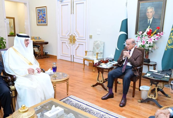 PM Shehbaz urges brotherly nations to press India for de-escalation in South Asia