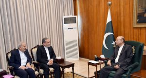 Iranian FM Araghchi visits Pakistan, backs diplomacy amid regional tensions