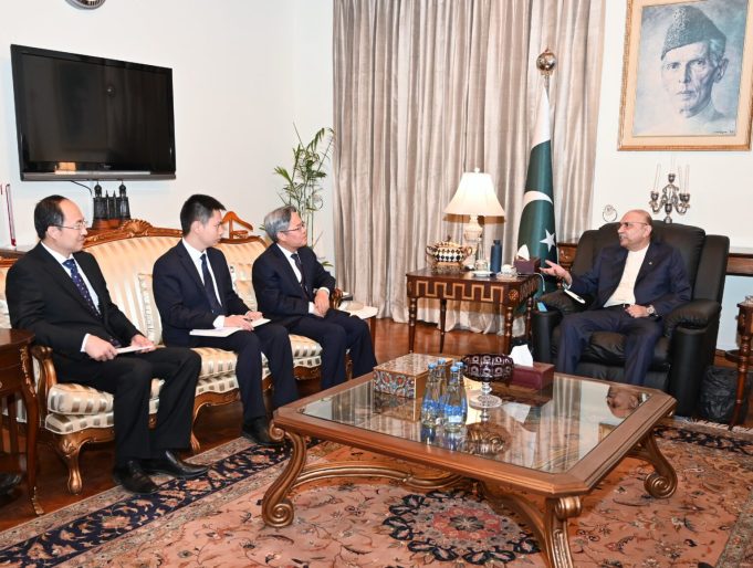 President Zardari, Chinese envoy discuss regional stability amid tensions with India