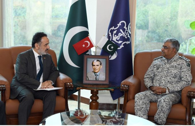 Turkish, Omani ambassadors call on naval chief, discuss defence cooperation