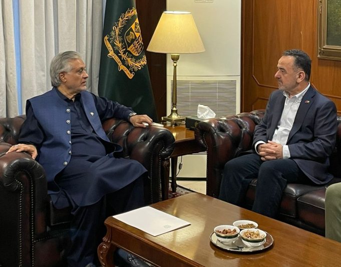 Turkish envoy, FM express solidarity with Pakistan over Indian aggression