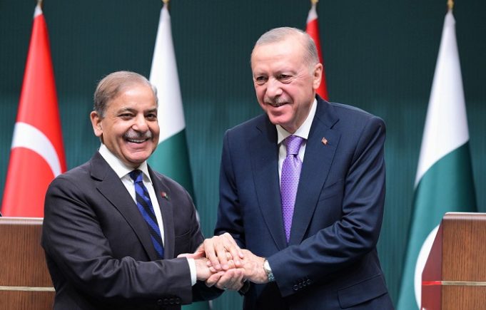 Pakistan-Turkiye ties deepen as Erdogan reaffirms support, Kazan Forum to bolster regional cooperation