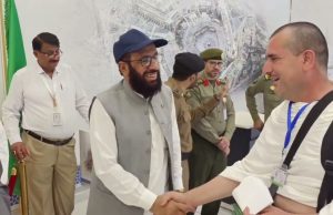 Federal Minister for Religious Affairs Sardar Muhammad Yousaf received the first direct flight from Islamabad under the “Route to Makkah” initiative. Director General Hajj Abdul Wahab Soomro, Chief Coordinator Hajj Operations Dr. Mirza Ali Mehsud, Director Makkah Azizullah Khan, Consul General Khalid Majid, along with Saudi officials, welcomed the pilgrims at the Jeddah Airport.