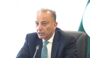 The federal government has launched a commercial fruit tree plantation initiative along motorways and highways to boost revenue, enhance environmental resilience, and cut carbon emissions, following a high-level meeting between Minister for Climate Change Musadik Malik and Minister for Communications Aleem Khan.
