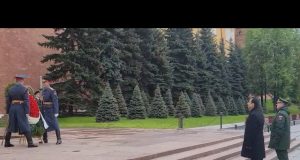Senate Chairman Syed Yousaf Raza Gillani paid homage at the Tomb of the Unknown Soldier in Moscow during his important visit to Russia. He laid a wreath at the monument to honour the soldiers who sacrificed their lives during World War II.