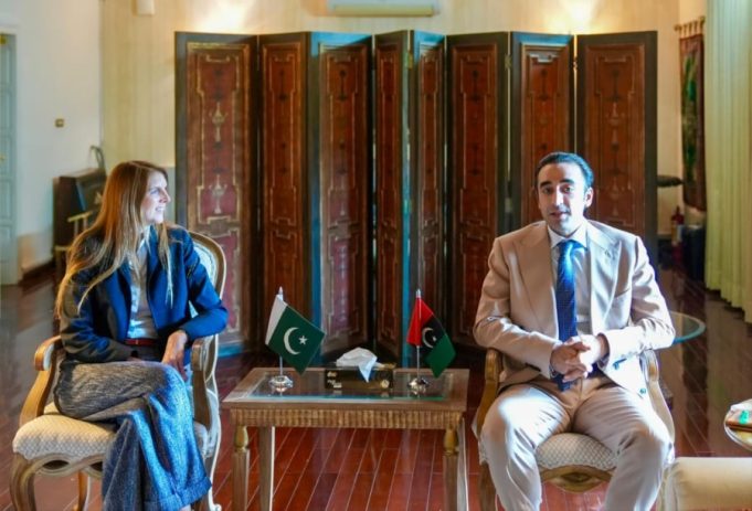 British High Commissioner meets Bilawal, Aseefa Bhutto to discuss bilateral ties, trade cooperation