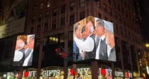 General Asim Munir welcomed in Times Square as U.S. lauds Pakistan’s role in counterterrorism