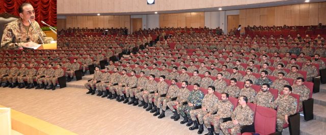 COAS visits command & staff college Quetta, reaffirms national resolve against aggression, terrorism