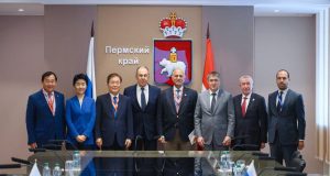 Senator Mushahid meets Russian FM Lavrov, slams ‘Asian NATO’ at Eurasian Forum