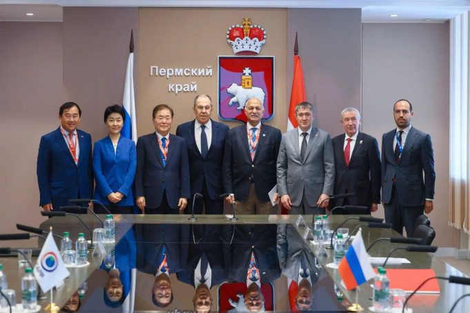 Senator Mushahid meets Russian FM Lavrov, slams ‘Asian NATO’ at Eurasian Forum