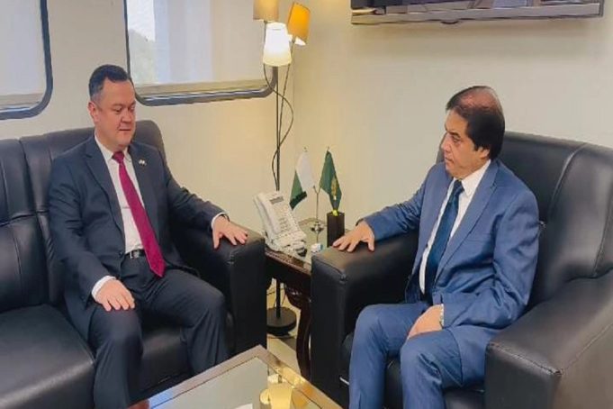 Pakistan, Uzbekistan reaffirm commitment to railway corridor