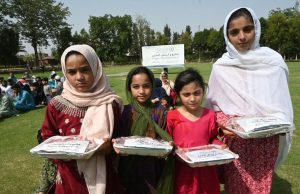 Muslim World League distributes sacrificial meat of nearly 600 sheep to underprivileged families in Pakistan