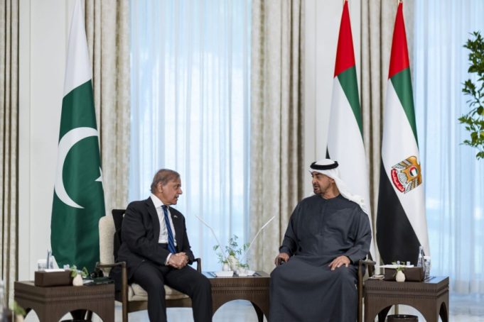 Shehbaz Sharif meets Sheikh Mohamed bin Zayed, lauds key role in defusing regional tensions