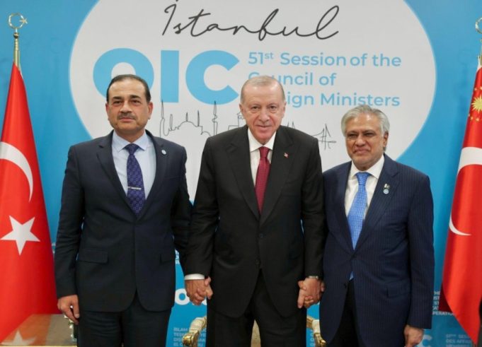 Pakistan, Türkiye reaffirm strong bilateral ties, call for urgent ceasefire in Gaza