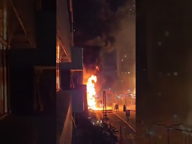 Missile trails over Tel Aviv: Iranian strikes spark fire & panic in Israel’s commercial hub