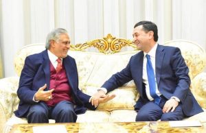 Dar, Uzbek FM discuss UAP railway progress, set to meet at SCO Summit in China