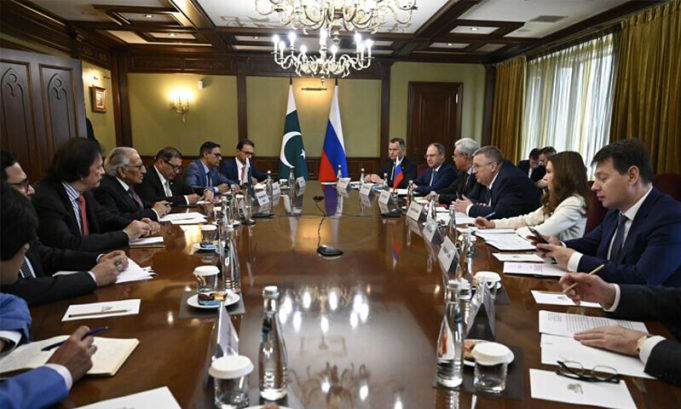 Pakistan, Russia boost energy ties with focus on hydropower, LPG, & refinery modernization