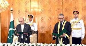 President Zardari administers oath to Justice Sardar Muhammad Sarfraz Dogar as Chief Justice of Islamabad High Court at Aiwan-e-Sadr
