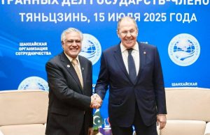 Pakistan, Russia pledge to boost trade, energy, & defence ties at SCO sidelines meeting