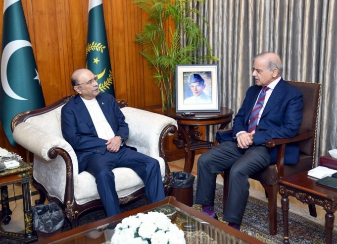 PM Shehbaz, President Zardari discuss security, economy & political stability