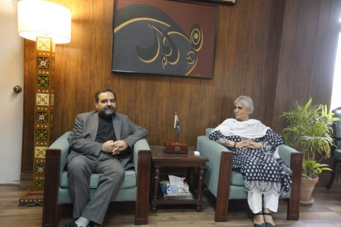 Pakistan, Iran vow to deepen literary ties through translation projects, writer exchanges