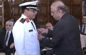 President Zardari confers Nishan-i-Imtiaz (Military) on Saudi naval chief for strengthening defence ties