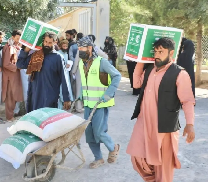 Saudi Arabia launches food security project for Afghan returnees from Iran