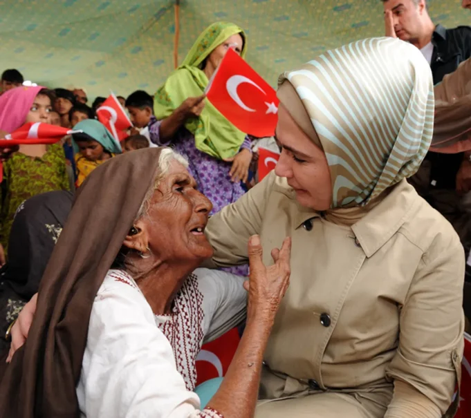 Turkish First Lady Emine Erdogan reaffirms solidarity with flood-hit Pakistan, urges global support