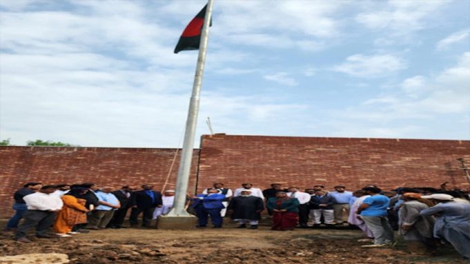 Bangladesh national flag hoisted at new chancery in Islamabad to mark July Mass Uprising Day 2025