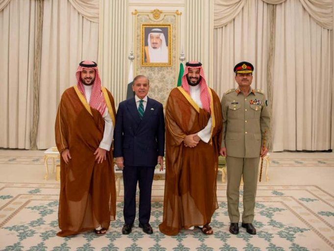 Pakistan, Saudi Arabia sign ‘Strategic Mutual Defense Agreement’ pledging any aggression against either country to be considered against both
