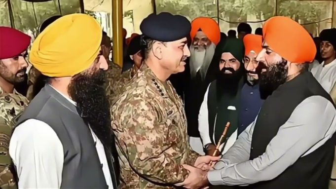 Sikh Community hails Pakistan Army, FM Asim Munir for Kartarpur rescue operation