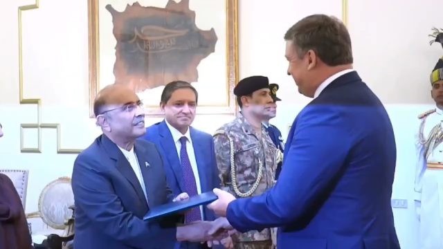 EU Envoy Karoblis presents credentials to President Zardari, marks new chapter in Pakistan–EU relations