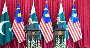 Prime Minister Shehbaz Sharif, Malaysian Premier Anwar Ibrahim deliver joint press statement in Putrajaya