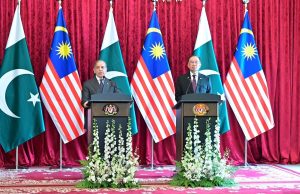 Prime Minister Shehbaz Sharif, Malaysian Premier Anwar Ibrahim deliver joint press statement in Putrajaya