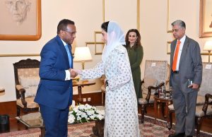 First Lady Bibi Aseefa Bhutto Zardari meets Ethiopian Ambassador Dr. Jemal Beker Abdula at Aiwan-e-Sadr during his farewell call in Islamabad