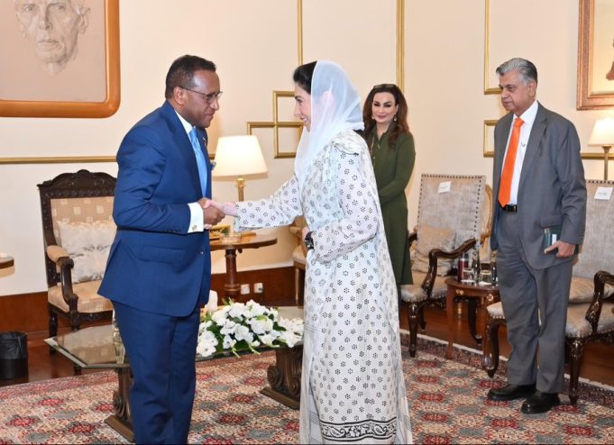 First Lady Bibi Aseefa Bhutto Zardari meets Ethiopian Ambassador Dr. Jemal Beker Abdula at Aiwan-e-Sadr during his farewell call in Islamabad