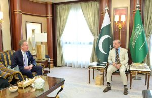 Prime Minister Shehbaz Sharif meets WEF President Børge Brende in Riyadh on sidelines of Future Investment Initiative