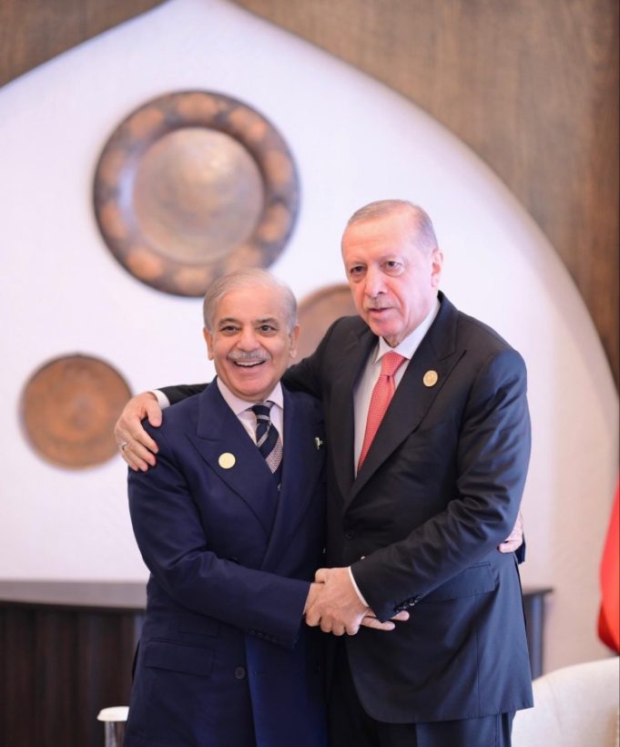 Pakistan extends heartfelt felicitations to Türkiye on 102nd Republic Day: PM Shehbaz praises President Erdoğan’s visionary leadership