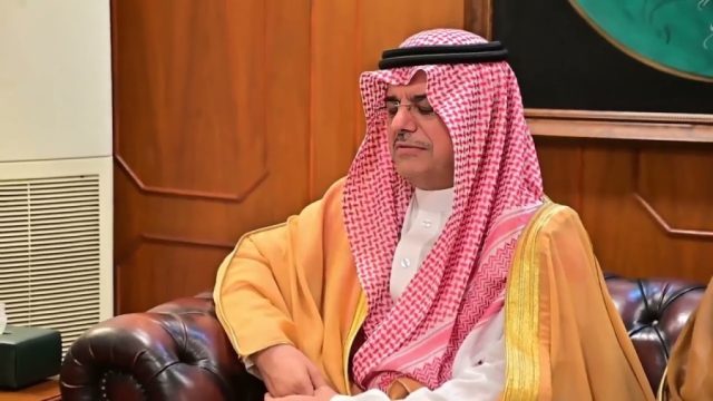 Dar, Prince Mansour vow to deepen Pakistan–Saudi economic partnership, boost investment cooperation