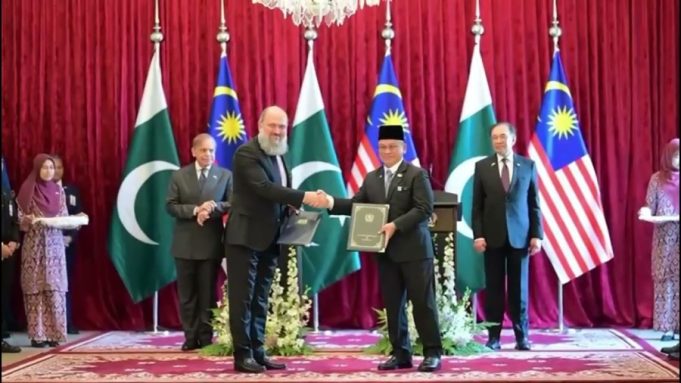 Pakistan, Malaysia agree to deepen strategic partnership, expand economic cooperation