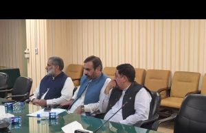 Sardar Yousaf directs private Hajj operators to complete remaining 20,000 pilgrim bookings by October 17