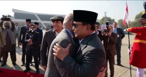 President Asif Ali Zardari and Prime Minister Muhammad Shehbaz Sharif welcome Indonesian President H.E. Prabowo Subianto upon his arrival at Noor Khan Air Base.