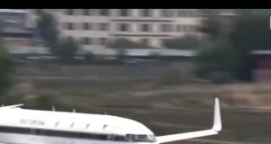 King and Queen of Thailand personally pilot Boeing 737 during takeoff from Bhutan