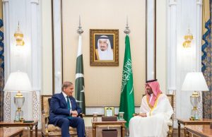 Pakistan, Saudi leadership confer on regional stability, unity of Ummah