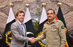 Global fintech firm signals investment interest in Pakistan during meeting with army chief