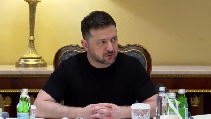 Zelenskyy reviews Ukrainian air defense efforts in Saudi Arabia, offers deeper security cooperation