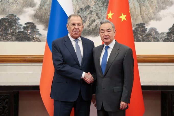 Russia, China FMs Lavrov & Wang Yi hold bilateral talks in Beijing