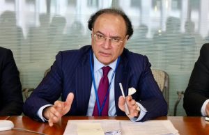 Aurangzeb discusses debt management, capital market reforms with World Bank vice president