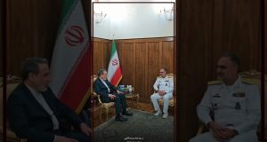 Iran Navy official meets FM Araghchi, hails diplomatic efforts